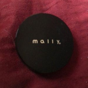 Mally Poreless Perfection Foundation